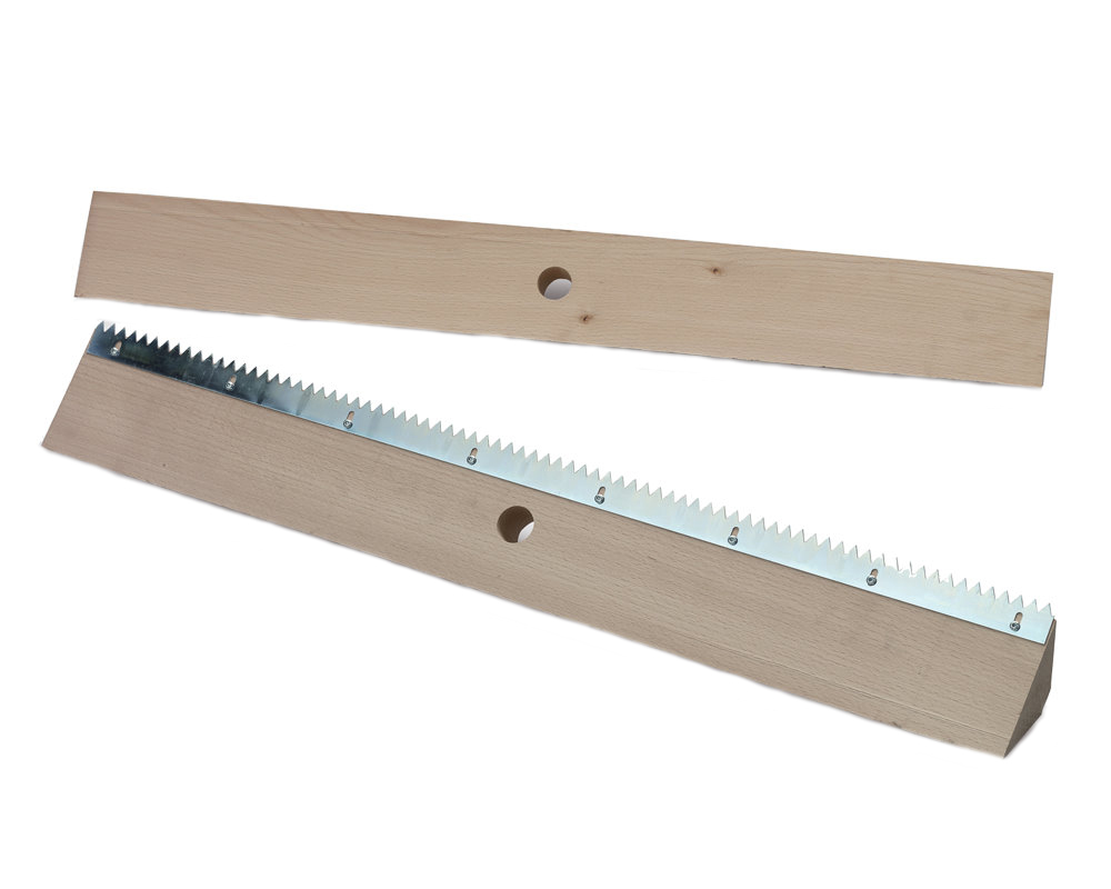 Scharrierholz mit oder ohne Sägeblatt